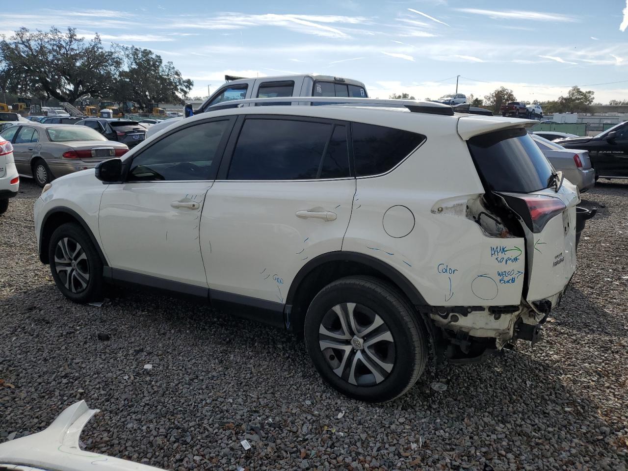 Lot #3044613233 2017 TOYOTA RAV4 LE