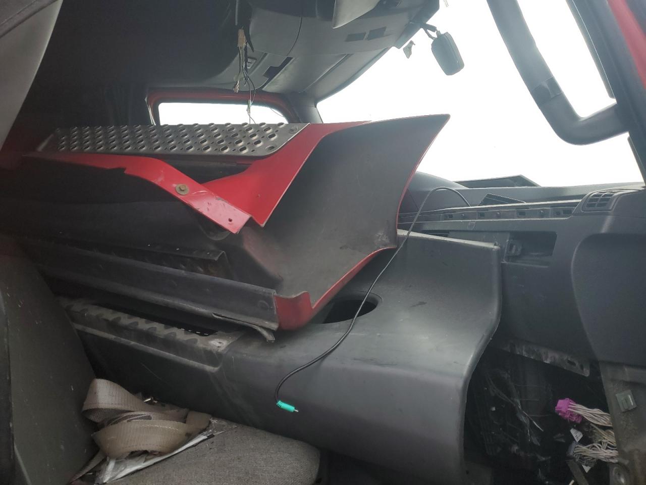 Lot #3237177636 2018 INTERNATIONAL LT625