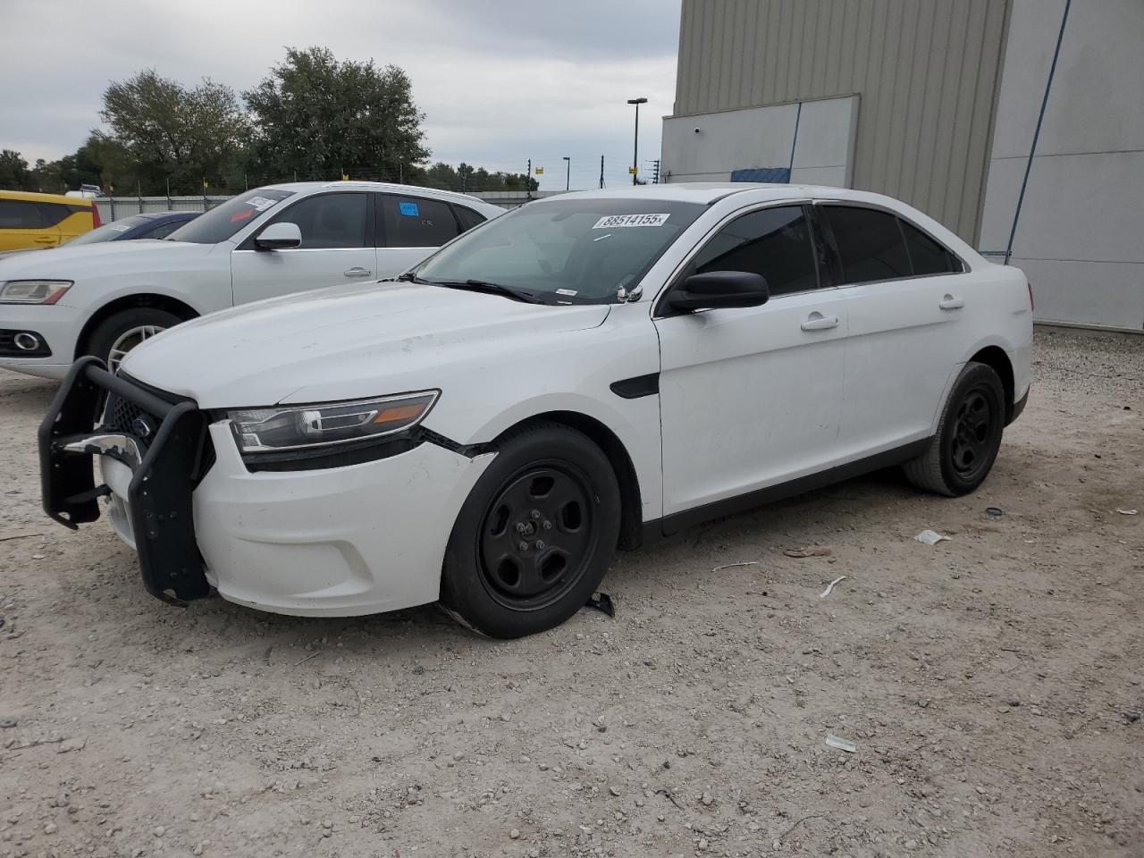 1FAHP2L89KG117586 FORD TAURUS POL 2019