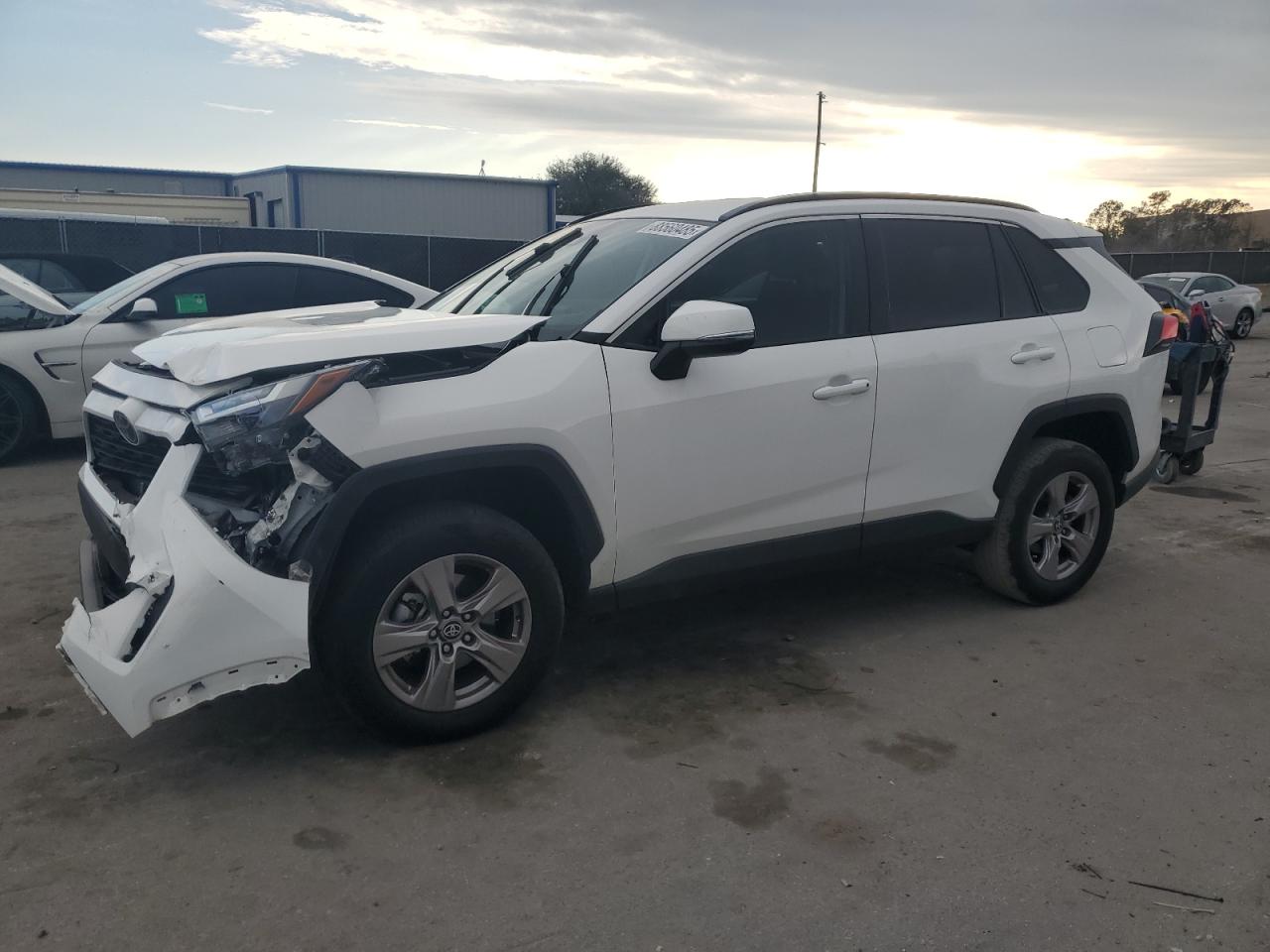 TOYOTA RAV4 XLE