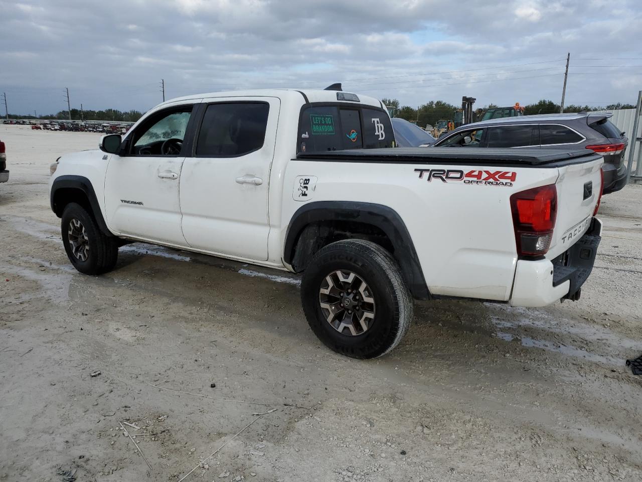 TOYOTA TACOMA DOUBLE CAB