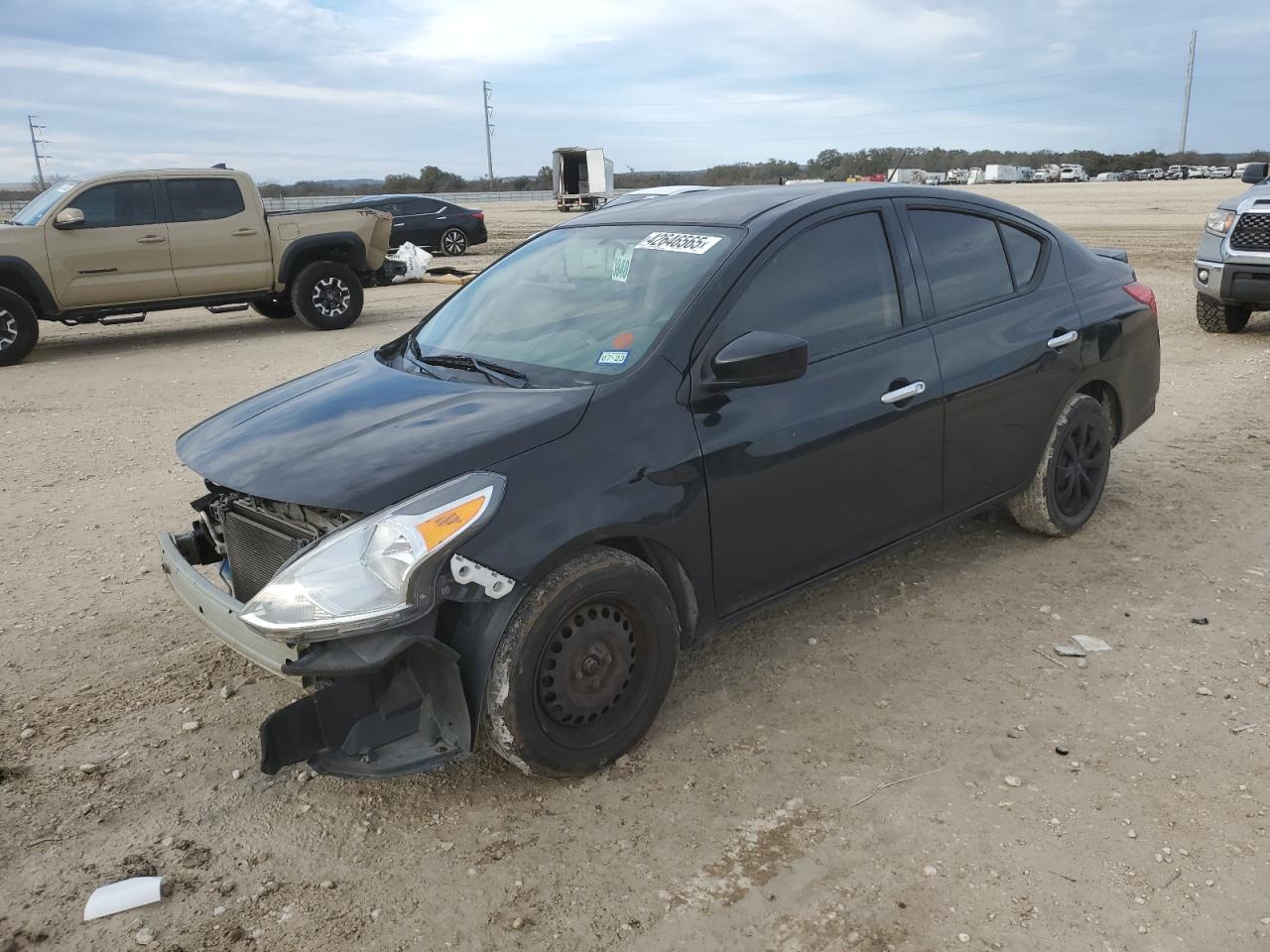 3N1CN7AP7KL823018 NISSAN VERSA S 2019