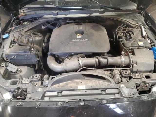 2017 JAGUAR XE SAJAR4BG6HA947076