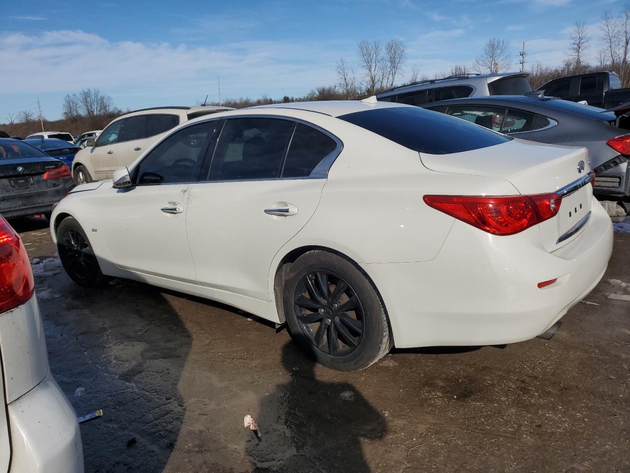 INFINITI Q50 PREMIUM