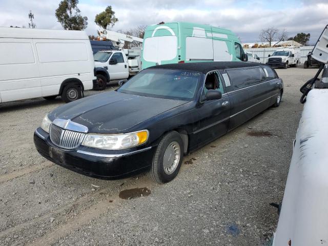 LINCOLN TOWN CAR E 2001 black  gas 1L1FM81W51Y704307 photo #1