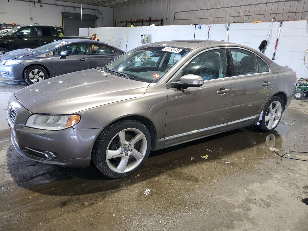  Salvage Volvo S80