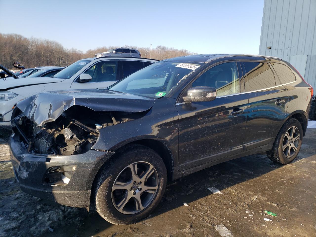  Salvage Volvo XC60