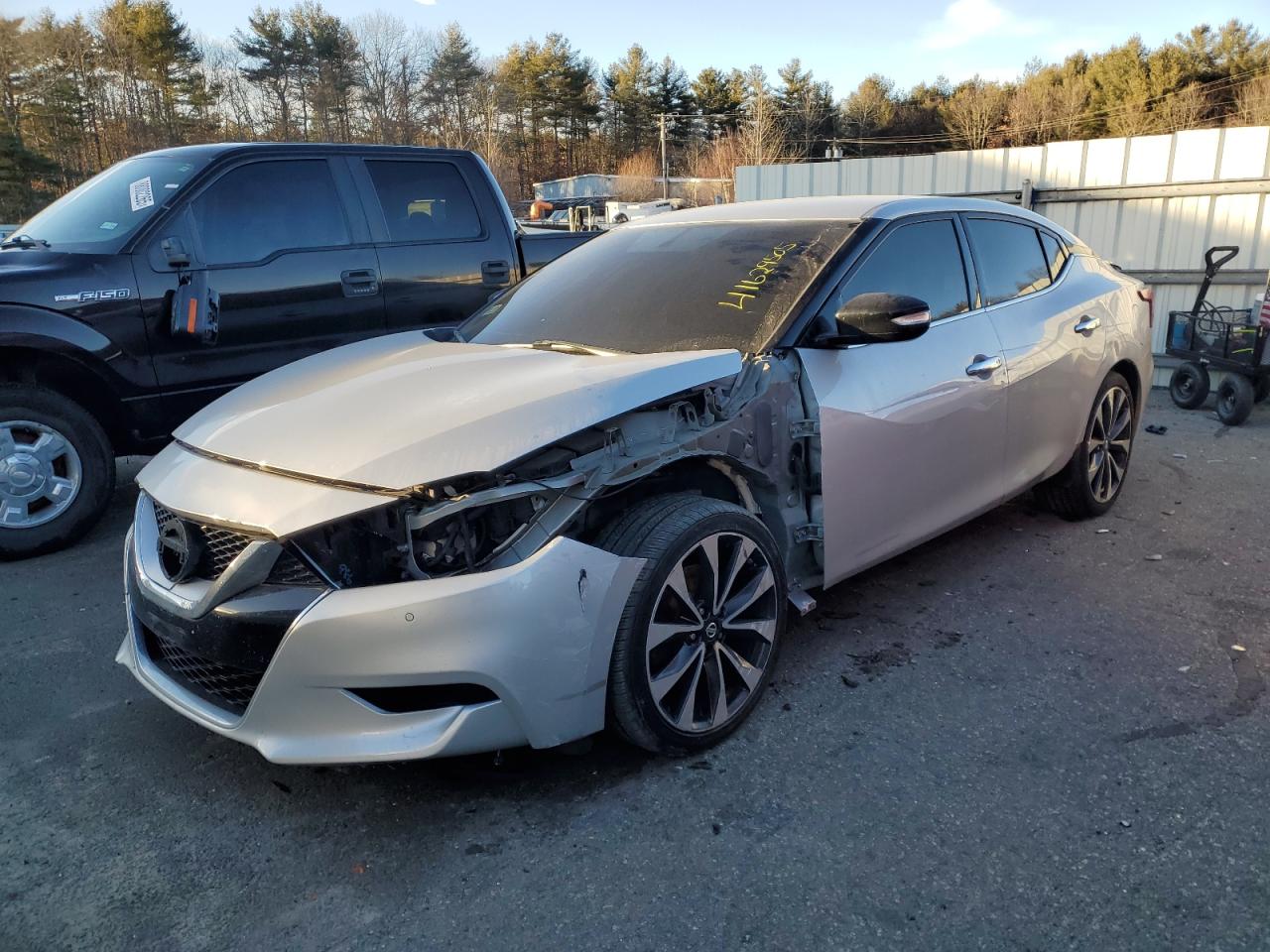  Salvage Nissan Maxima