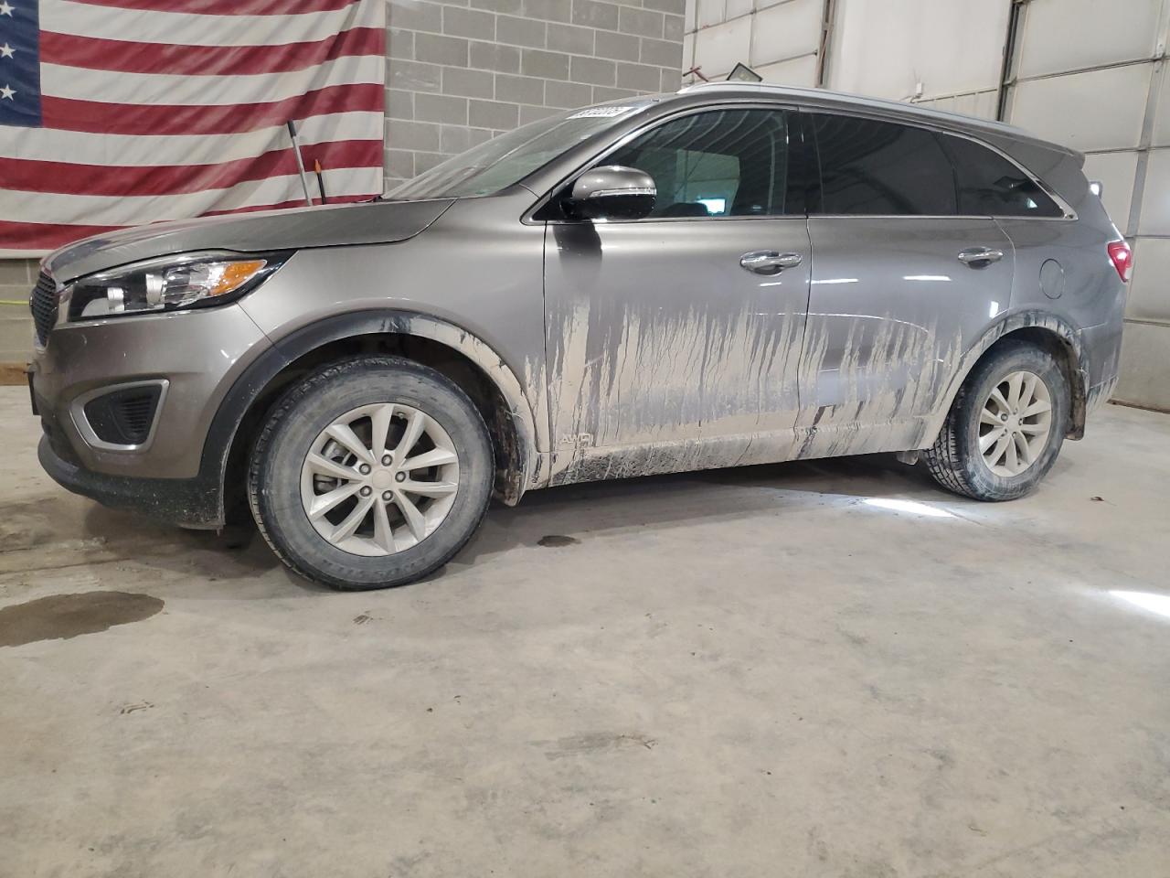  Salvage Kia Sorento