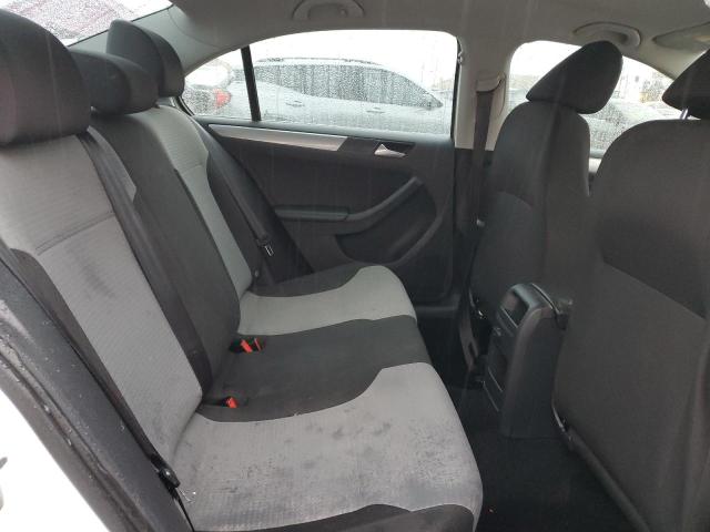 2017 VOLKSWAGEN 411 3VW2B7AJXHM363107