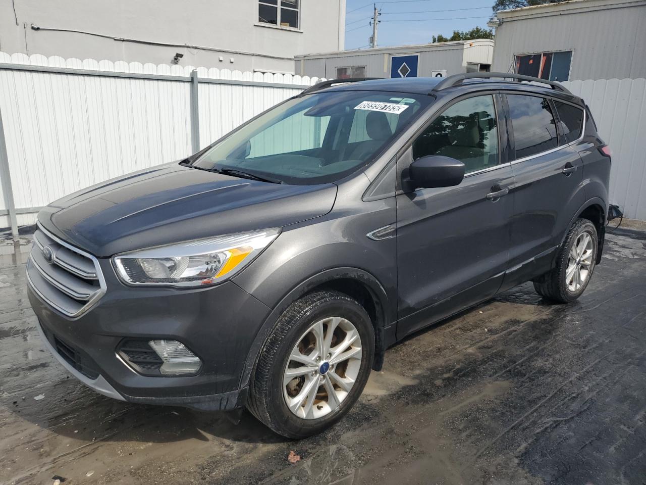  Salvage Ford Escape