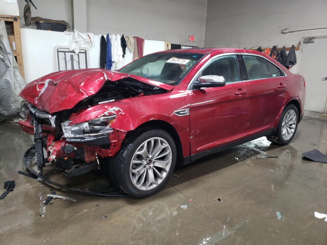 1FAHP2J80HG114751 FORD TAURUS LIM 2017