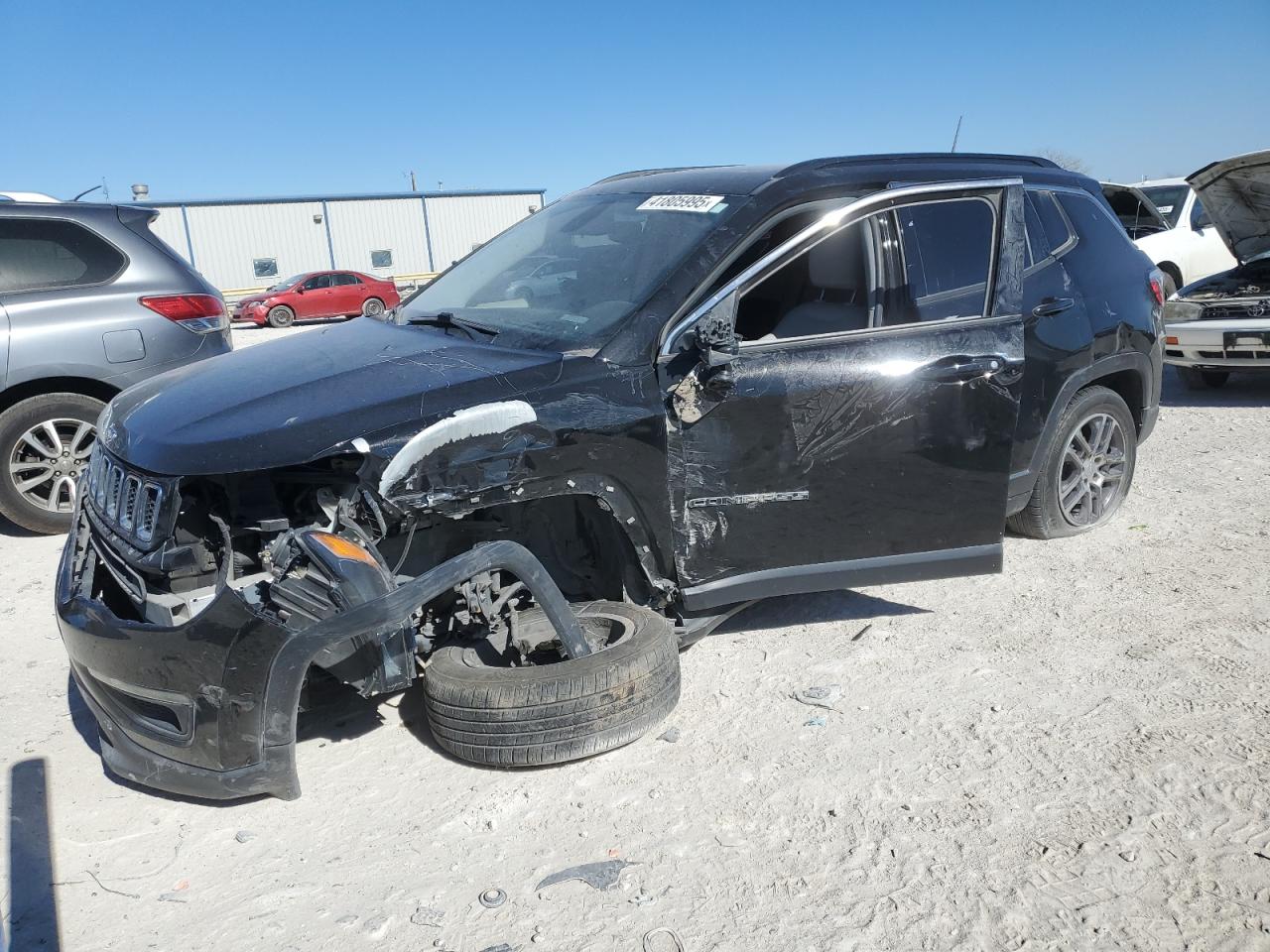 3C4NJCBB1KT636726 JEEP COMPASS LA 2019