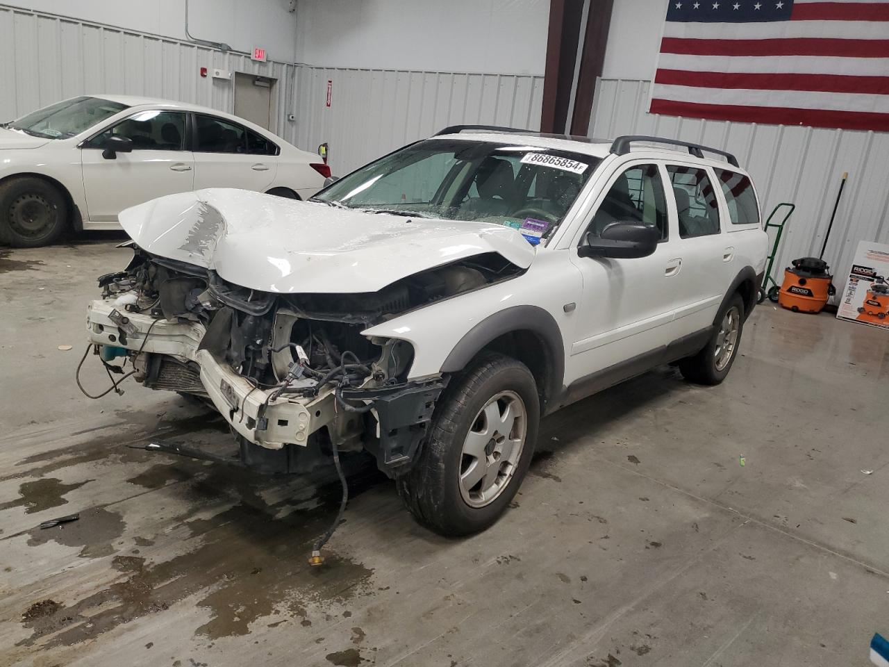  Salvage Volvo XC70