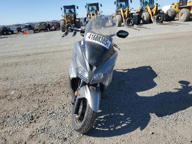 KYMCO USA INC X-TOWN 300 2018 silver  gas LC2W1M241JC100300 photo #3