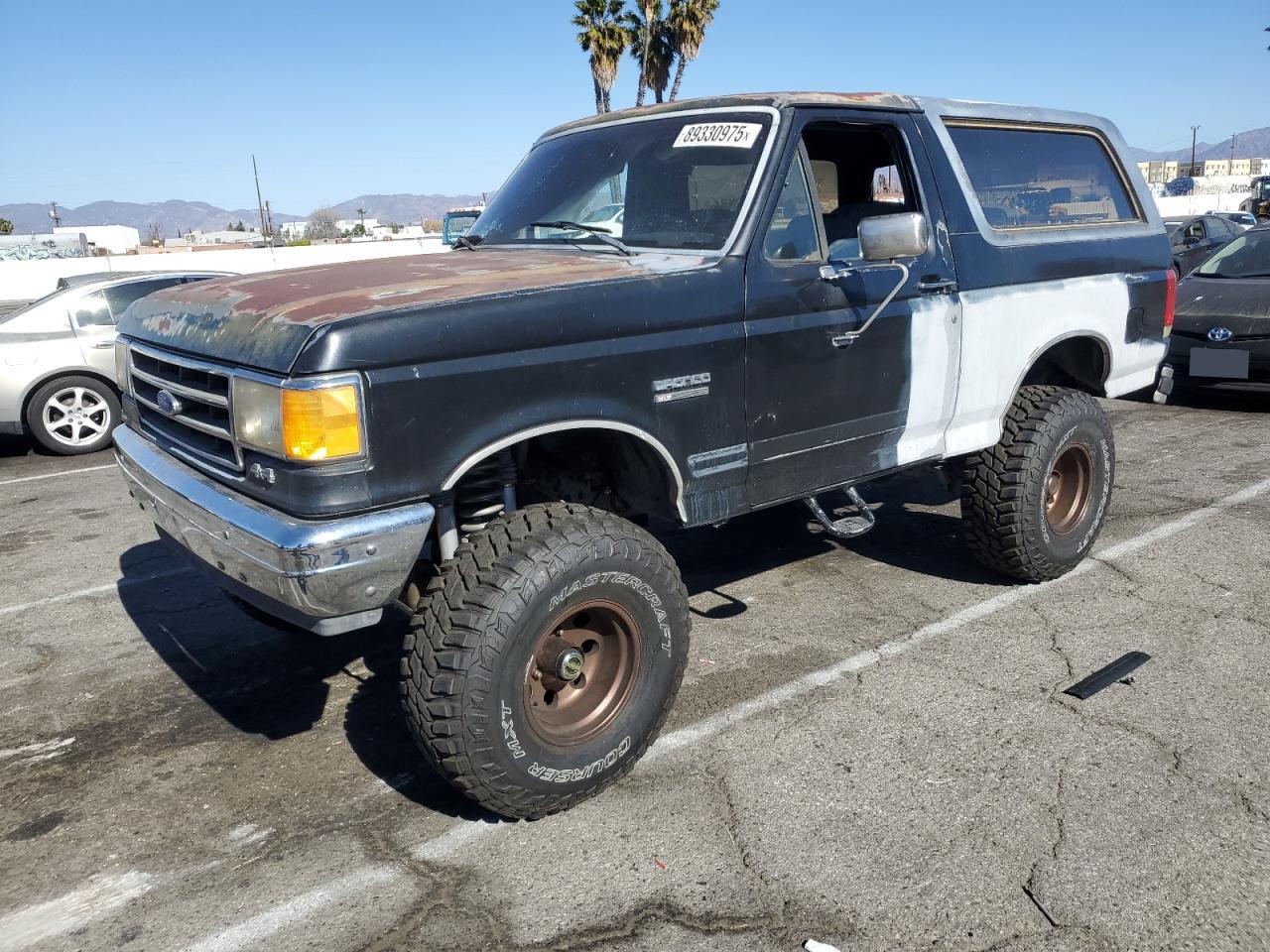  Salvage Ford Bronco