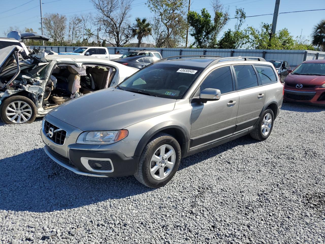  Salvage Volvo XC70