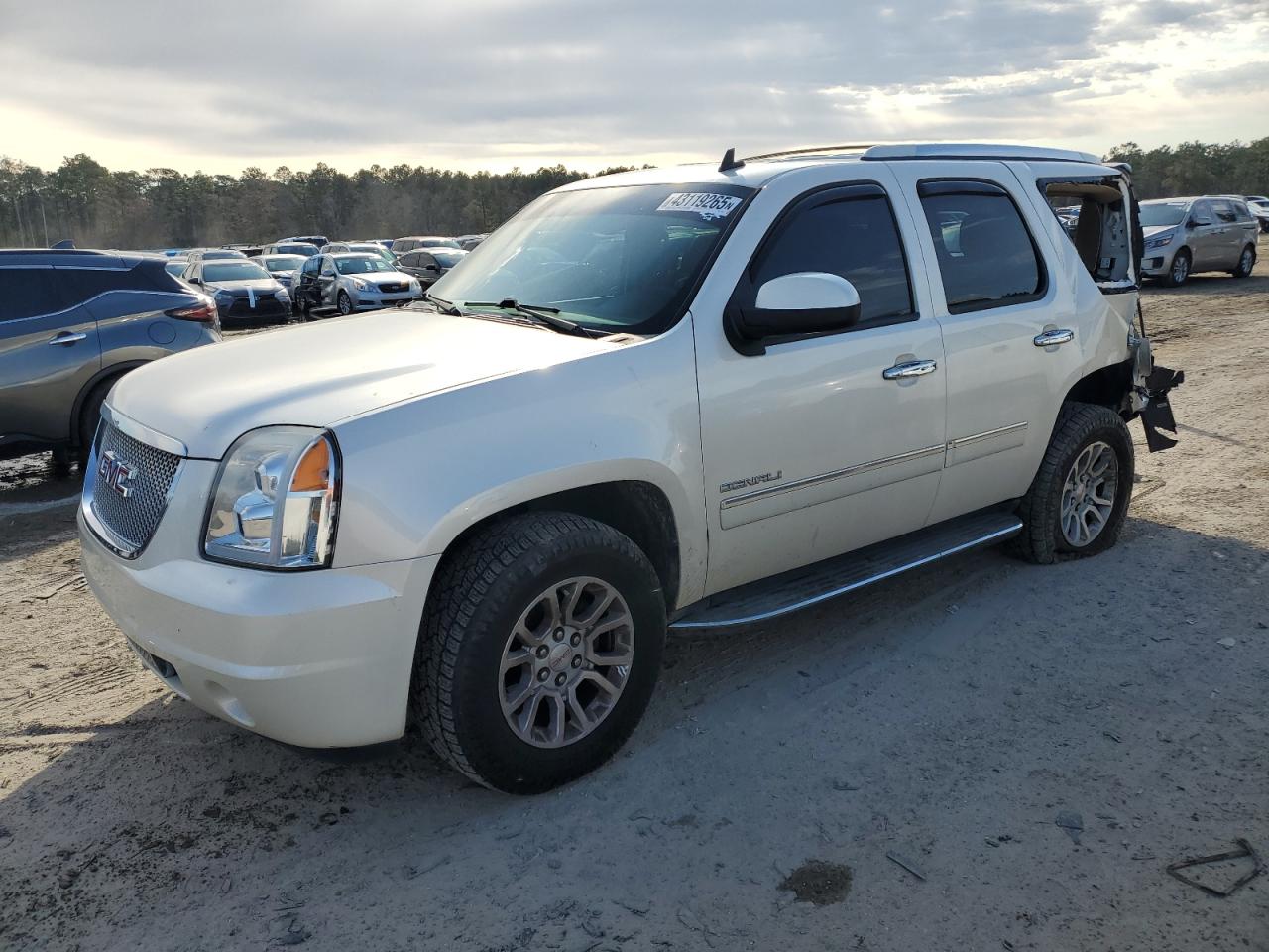 GMC YUKON DENALI