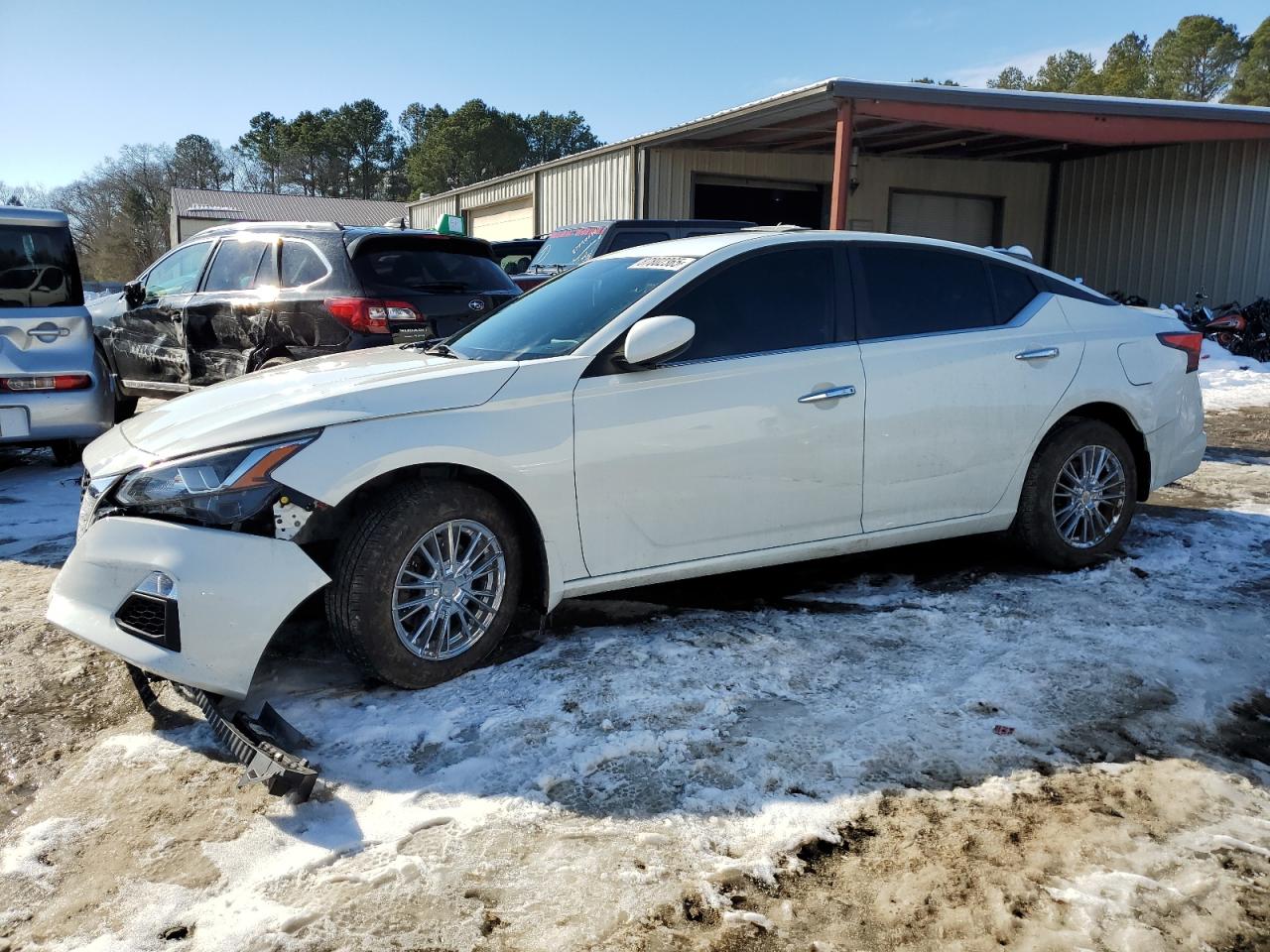  Salvage Nissan Altima