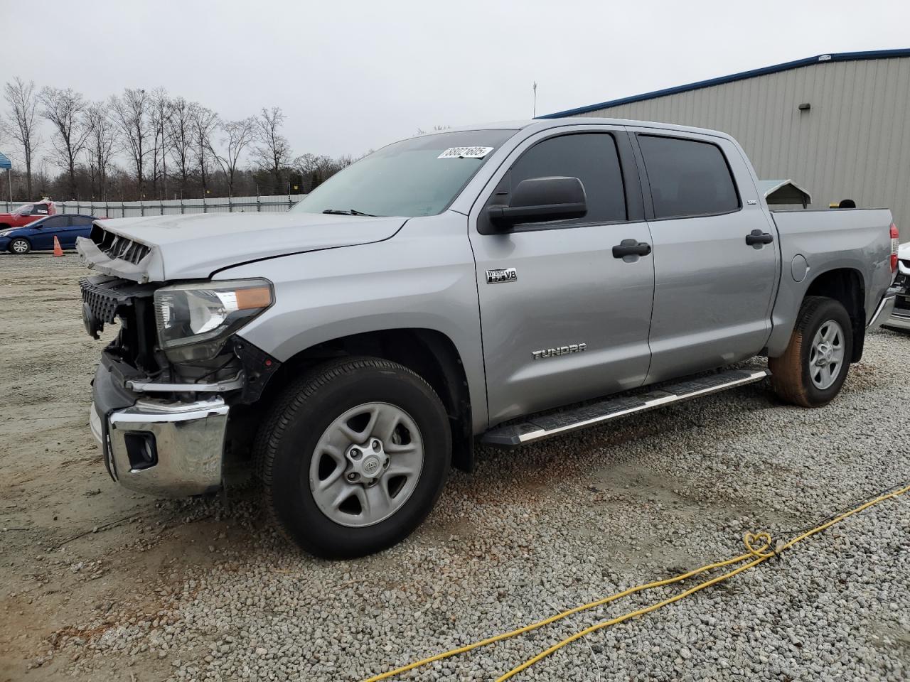 TOYOTA TUNDRA CREWMAX SR5