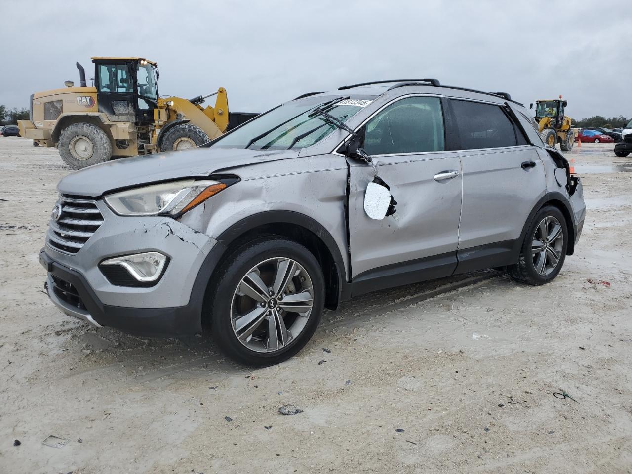  Salvage Hyundai SANTA FE