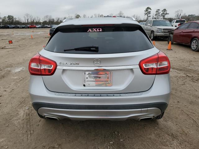2016 MERCEDES-BENZ GLA 250 - WDCTG4EB6GJ272190