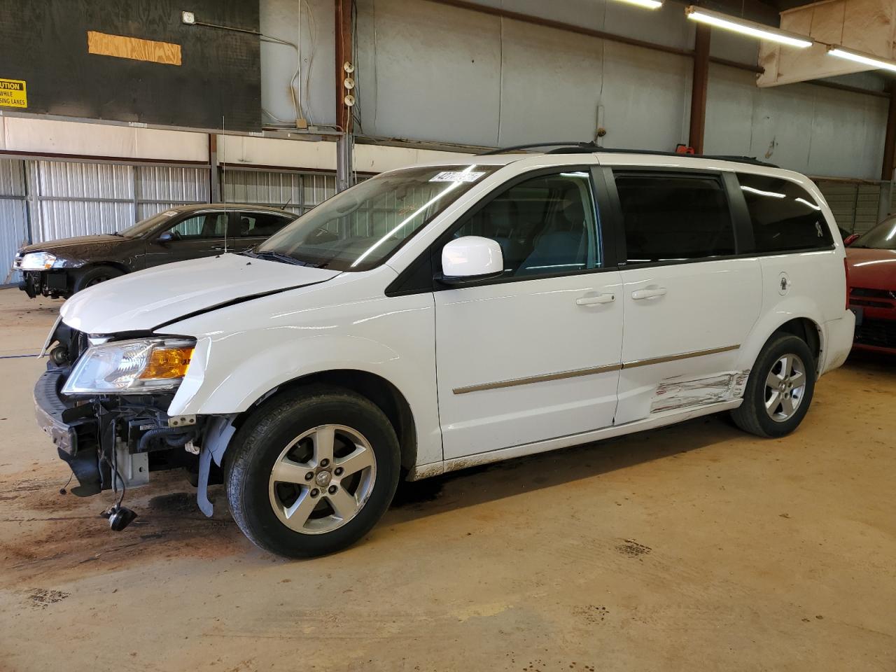  Salvage Dodge Caravan