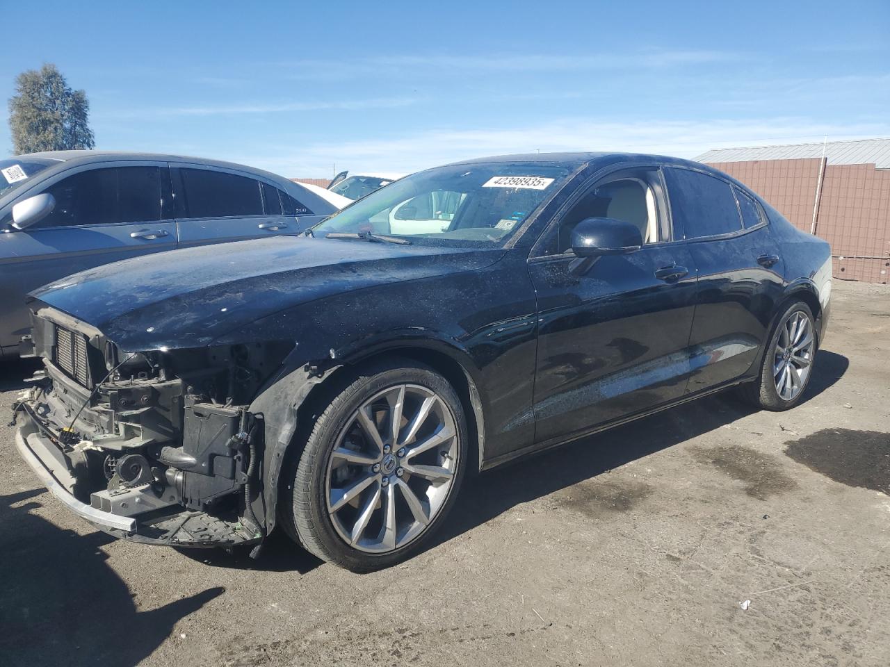  Salvage Volvo S60