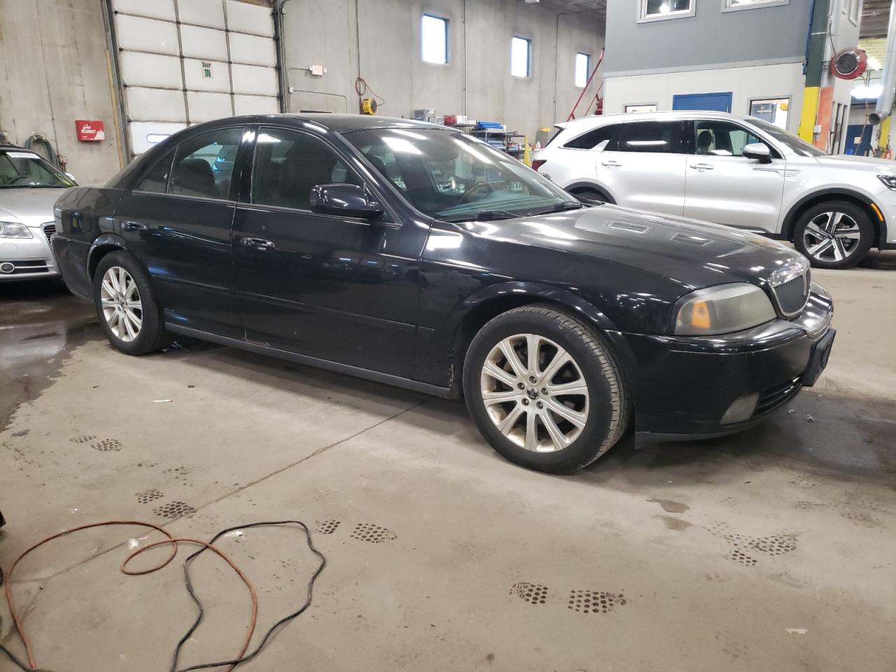 Lot #3052304610 2005 LINCOLN LS