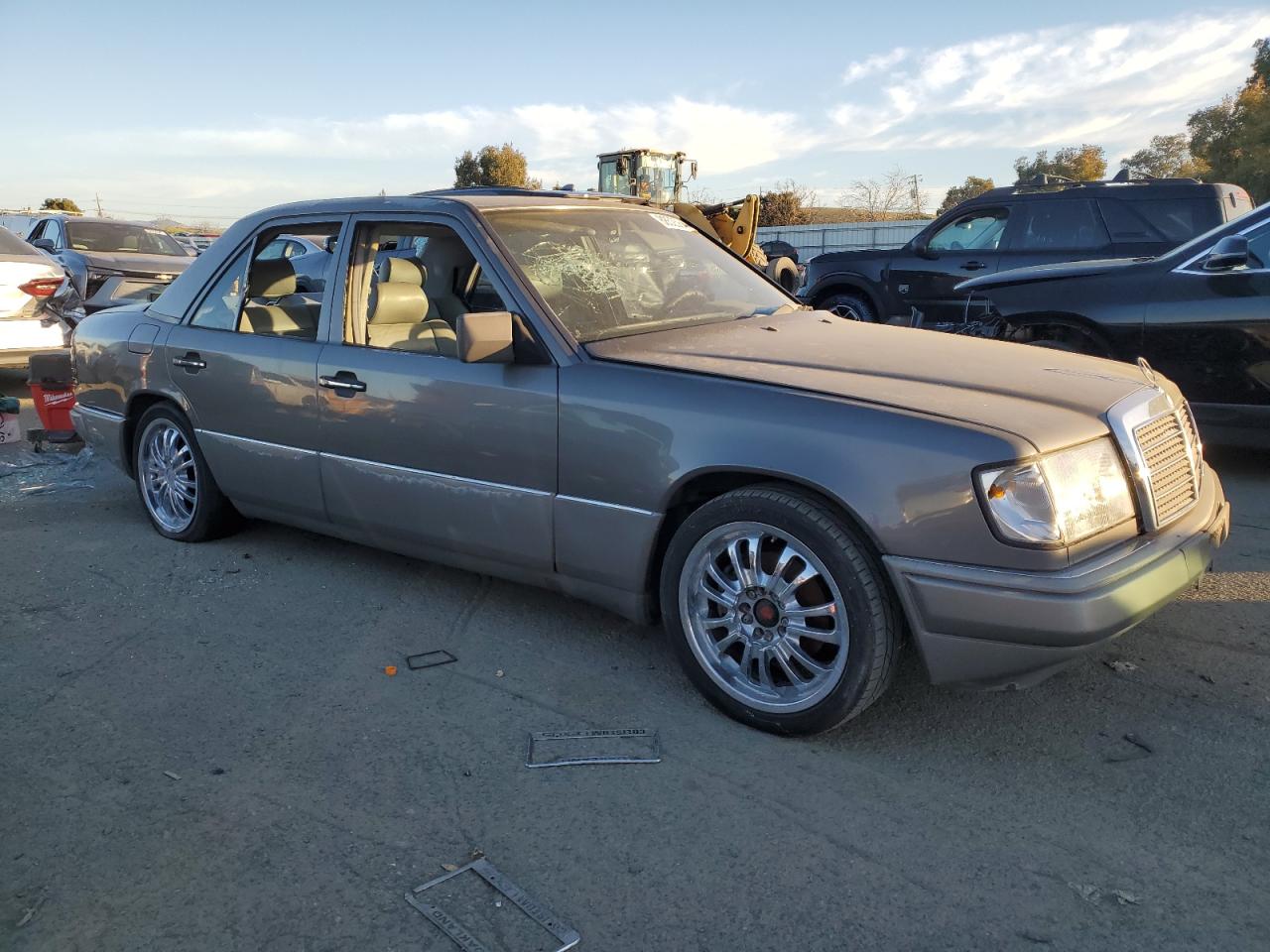 Lot #3056331432 1991 MERCEDES-BENZ 300 E