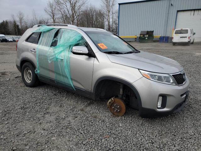 2015 KIA SORENTO LX - 5XYKTCA60FG655475