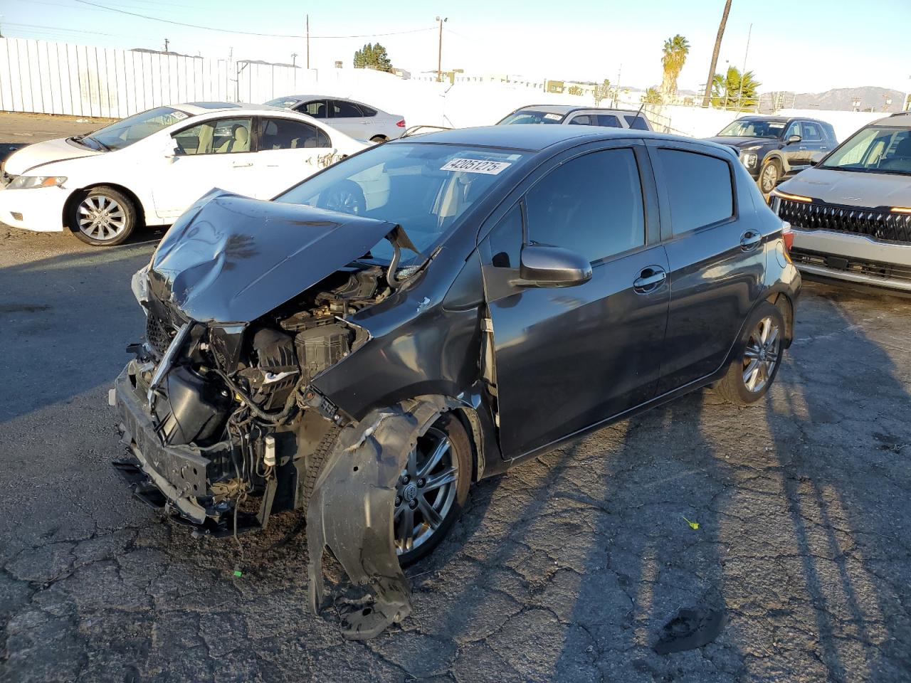  Salvage Toyota Yaris