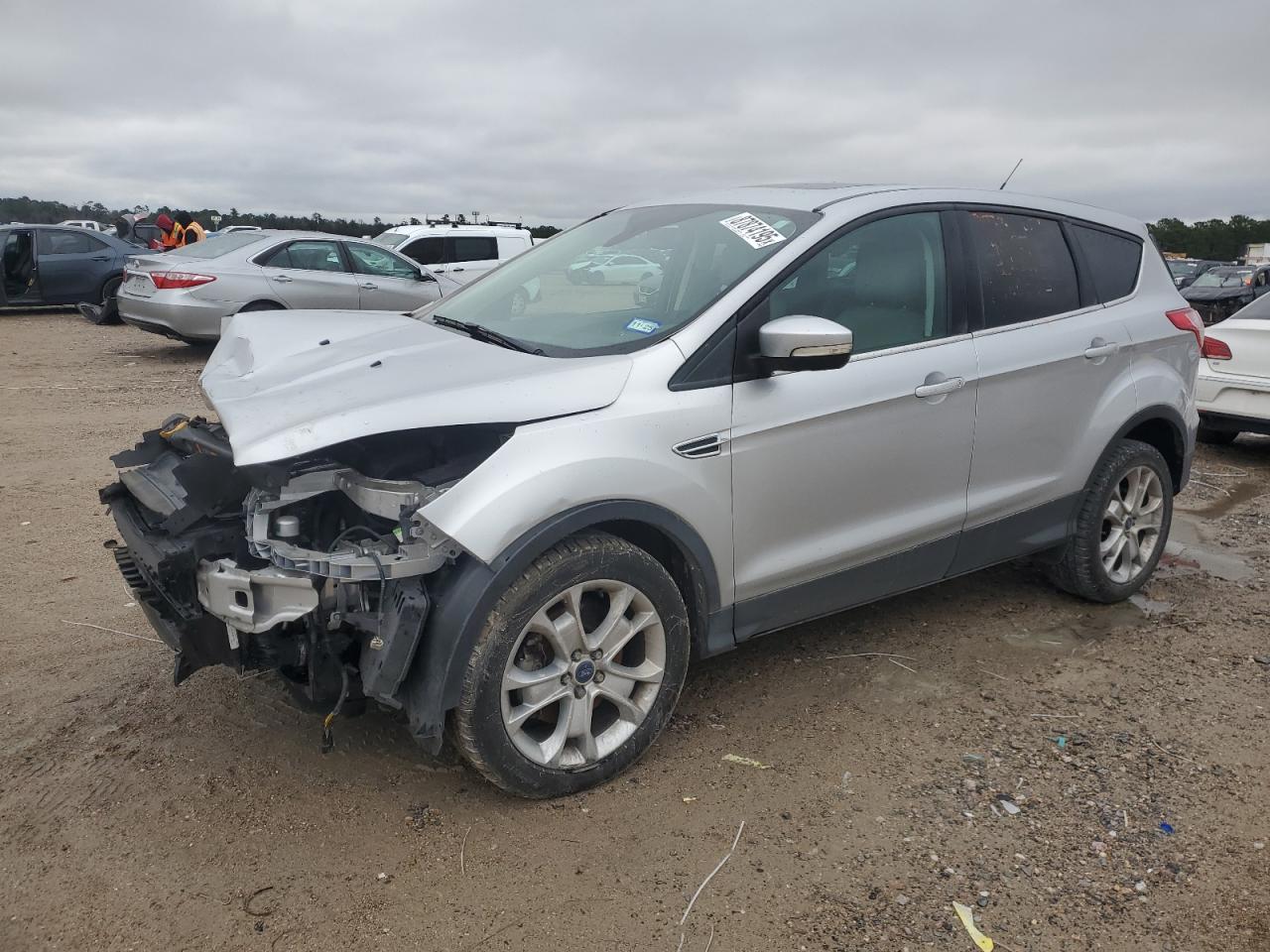  Salvage Ford Escape