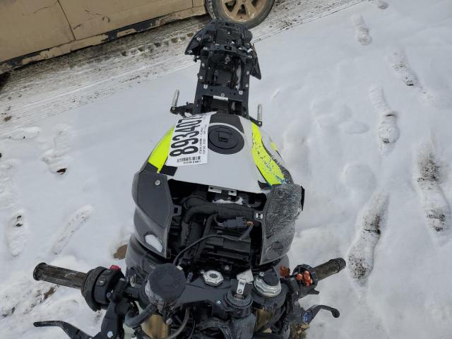 2021 BMW M 1000 RR - WB10E730XM6E45077