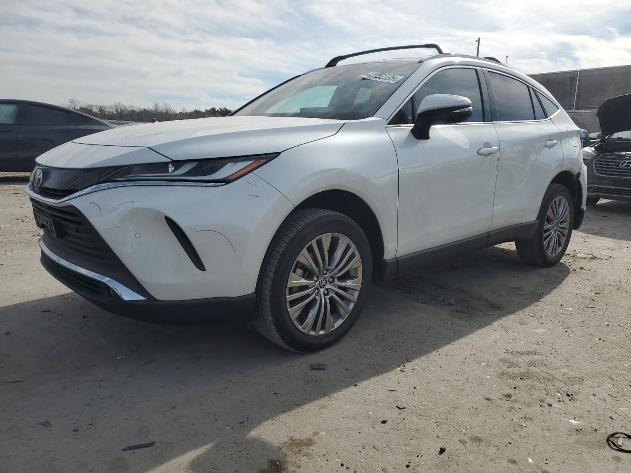 TOYOTA VENZA LE