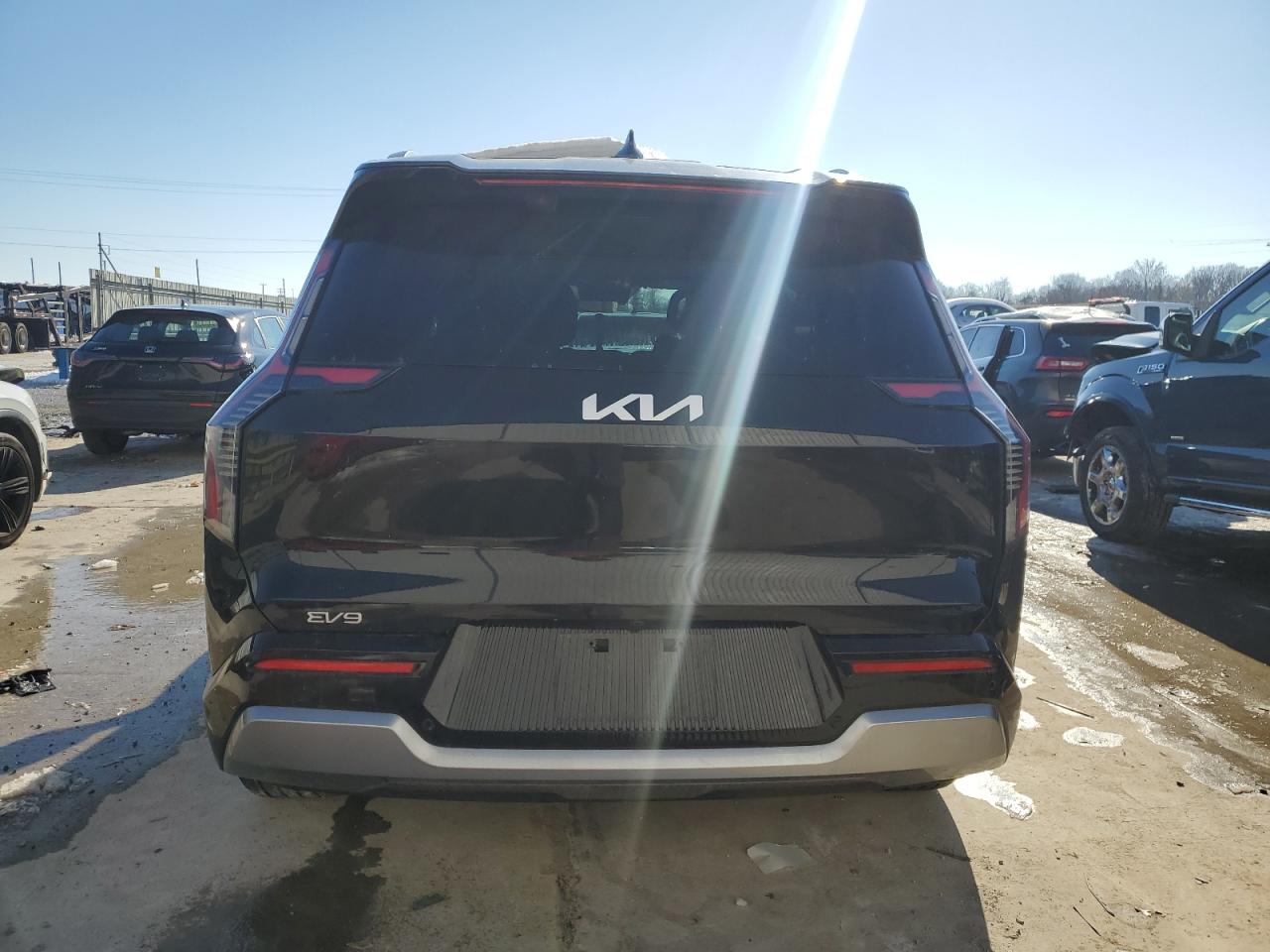KIA EV9 LAND