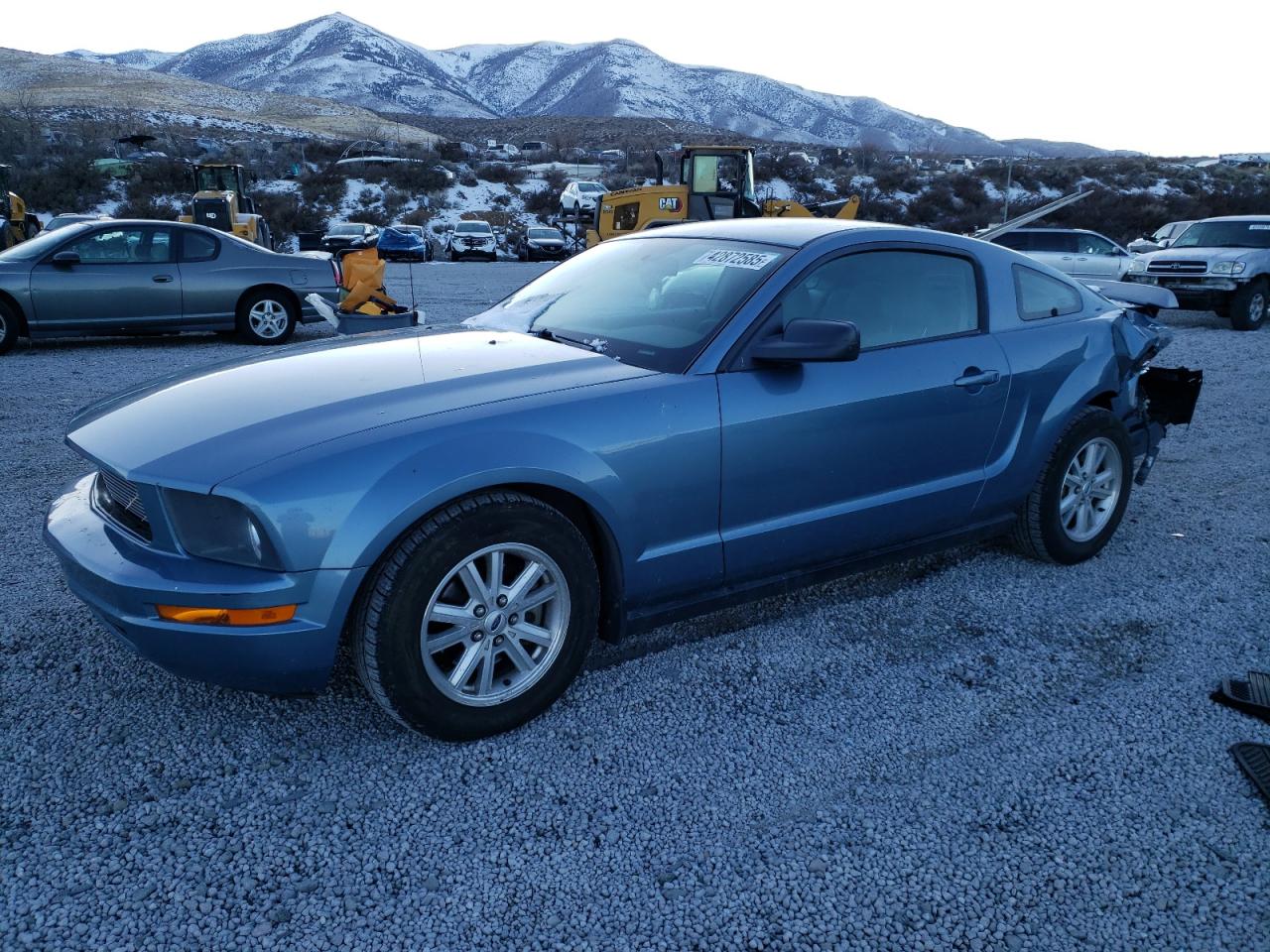  Salvage Ford Mustang