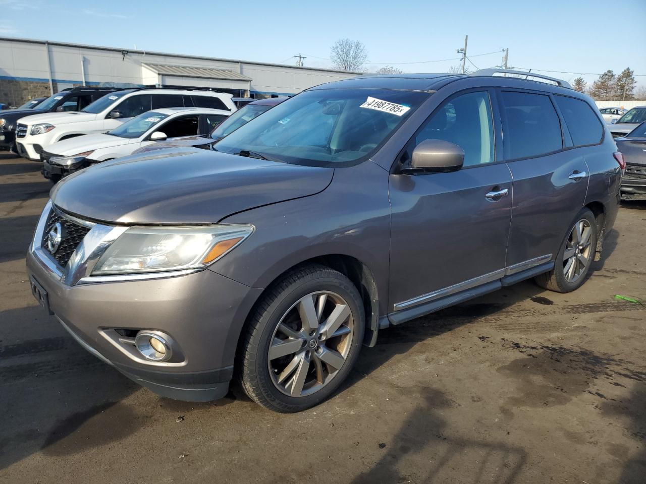  Salvage Nissan Pathfinder