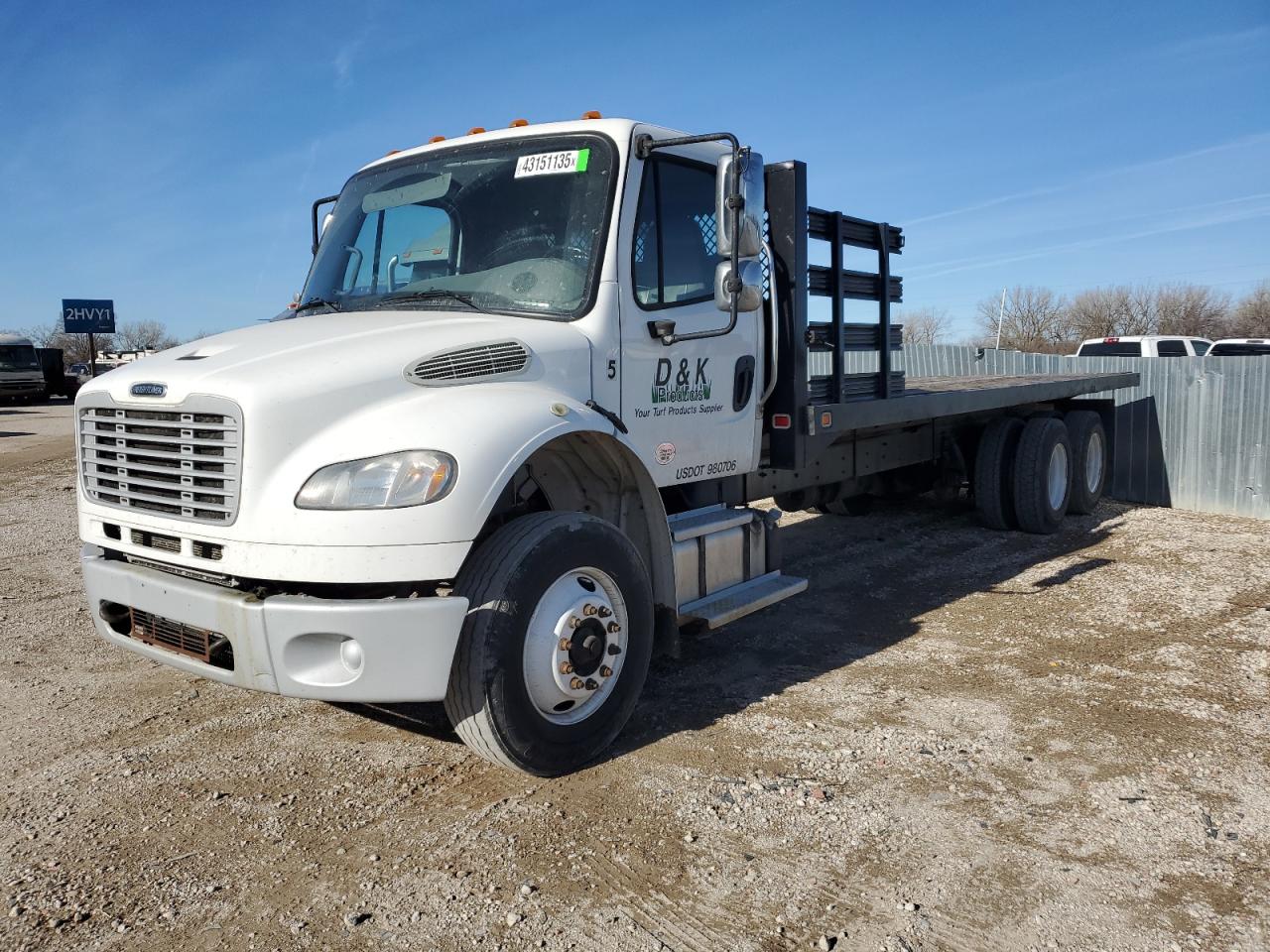  Salvage Freightliner M2 106 Med