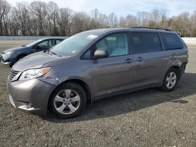 TOYOTA SIENNA LE