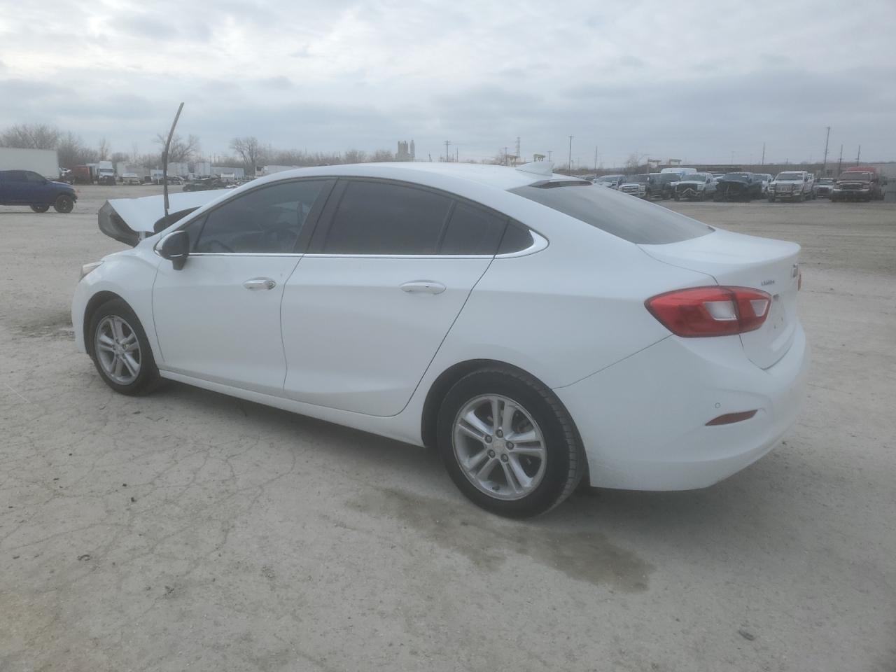 CHEVROLET CRUZE LT