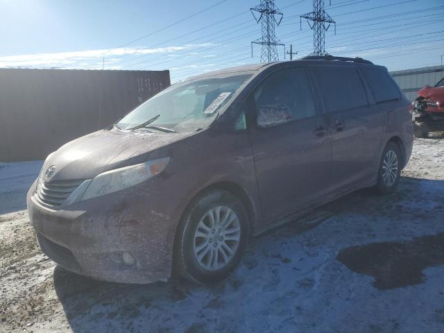 TOYOTA SIENNA XLE