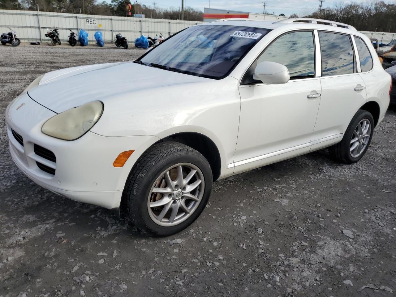  Salvage Porsche Cayenne