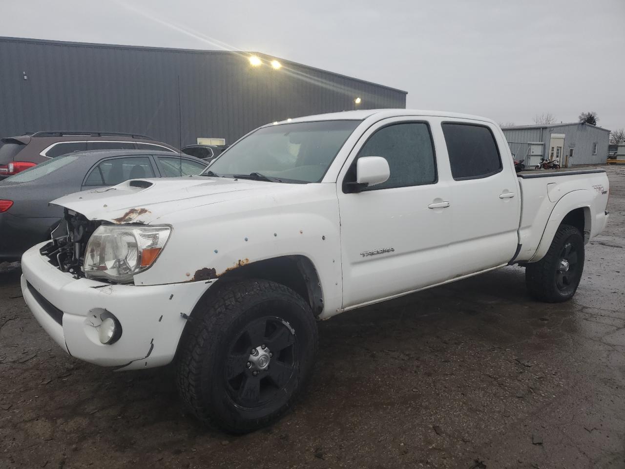  Salvage Toyota Tacoma