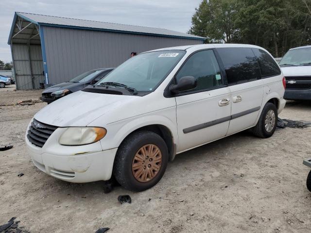 CHRYSLER TOWN & COU 2007 white  gas 1A4GJ45R97B215153 photo #1