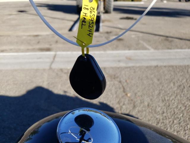 2018 HARLEY-DAVIDSON FLHCS HERI 1HD1YBK34JC080644