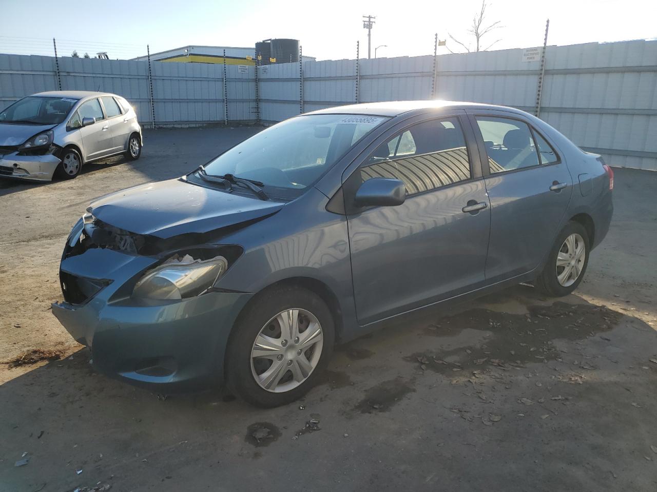  Salvage Toyota Yaris