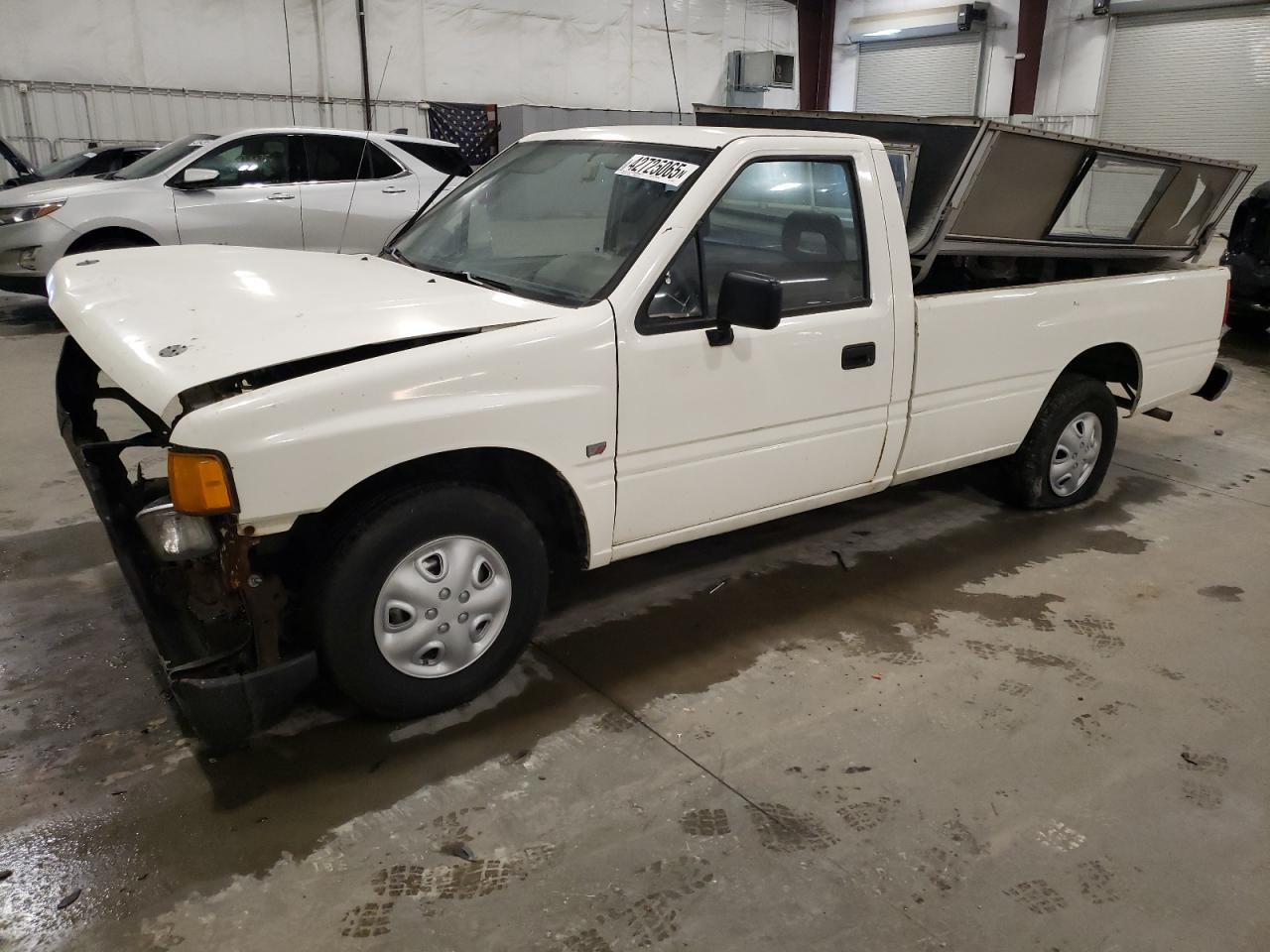  Salvage Isuzu Small Pu