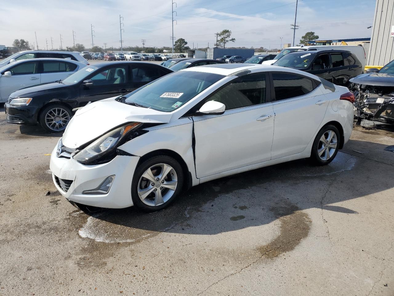  Salvage Hyundai ELANTRA