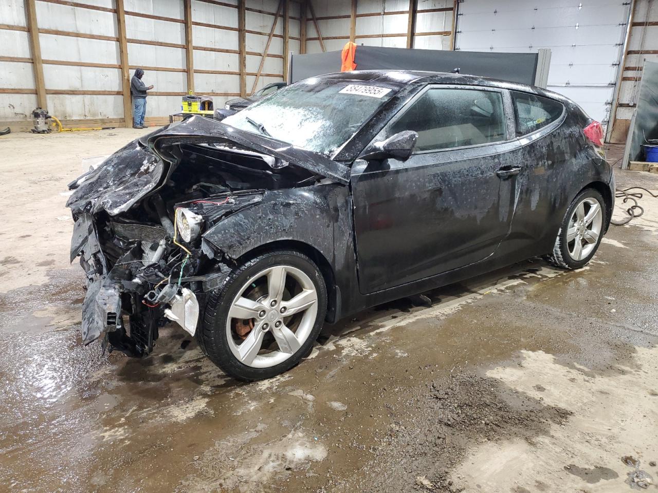  Salvage Hyundai VELOSTER